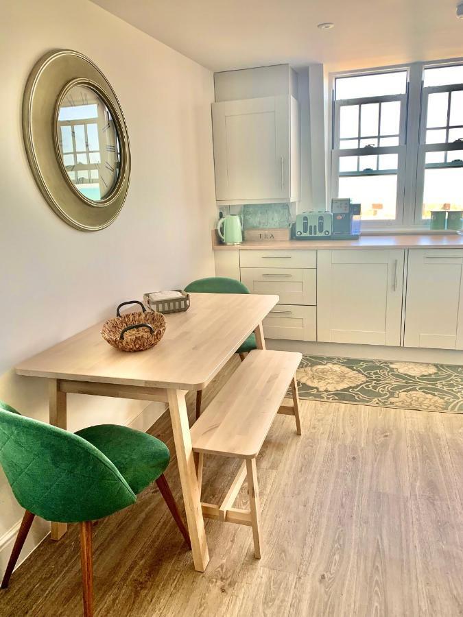 Skyview Eastbourne 24 Apartment Екстериор снимка