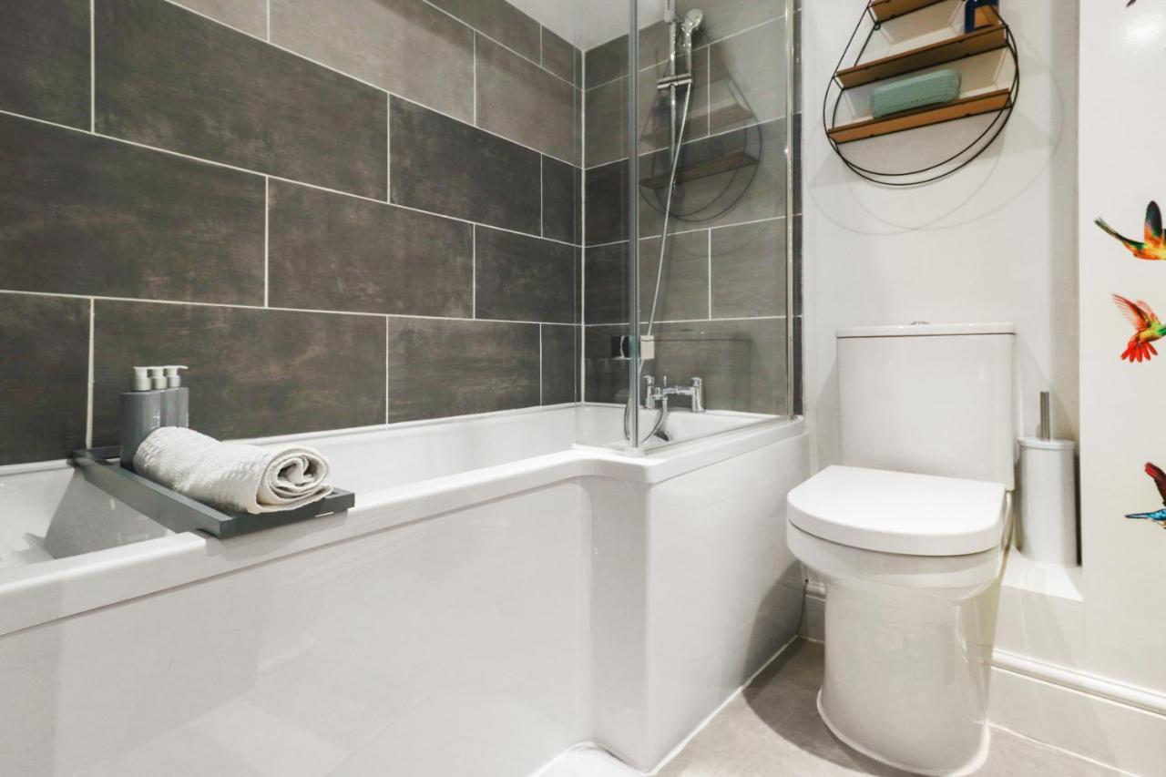Skyview Eastbourne 24 Apartment Екстериор снимка